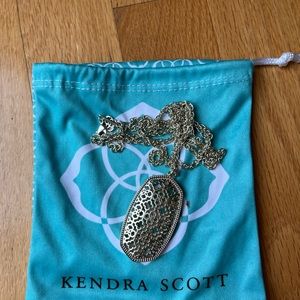 EUC Kendra Scott Rae necklace